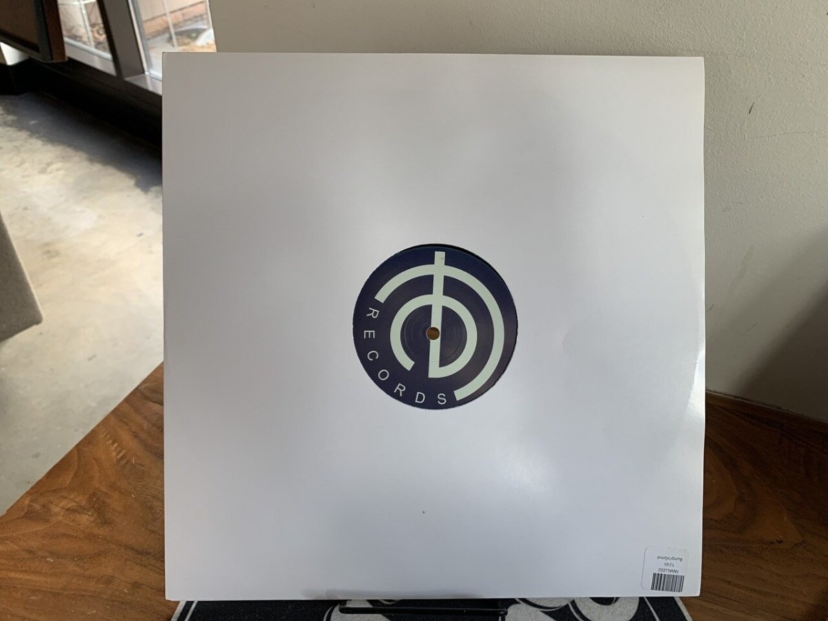 FAMILLE02 - Bump 'n Grind