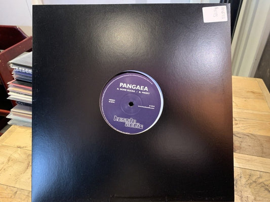 HES033 - Bump 'n Grind