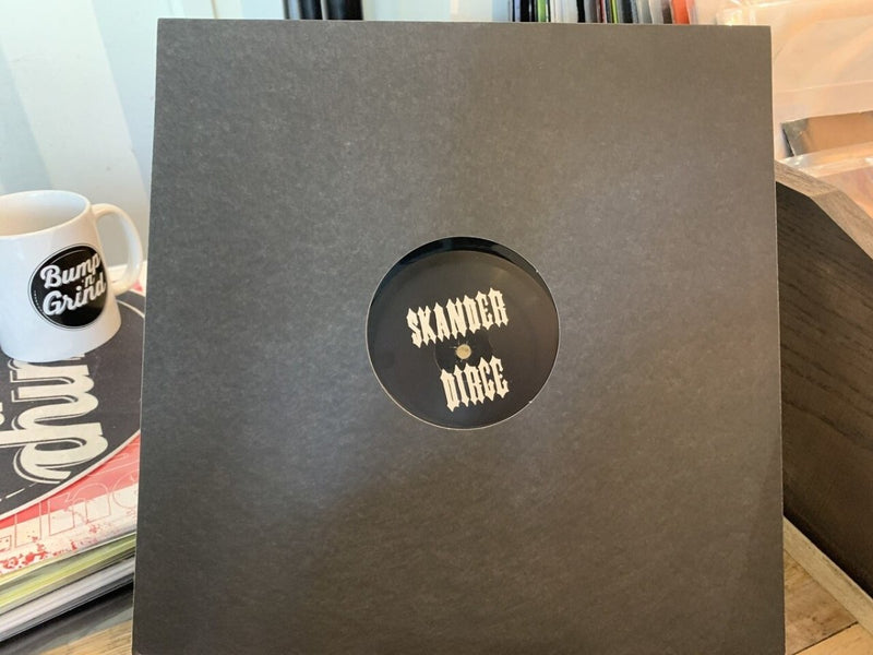 LACR-006 - Bump 'n Grind